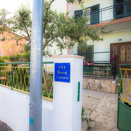 Apartment Family Vodice Eksteriør bilde